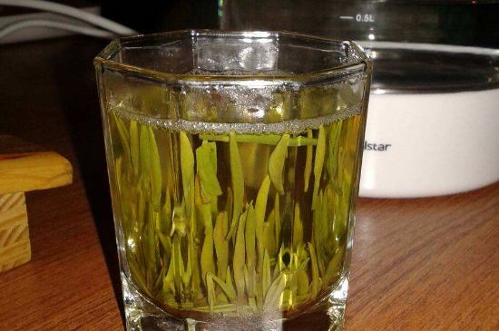 冷泡茶用什么茶葉最好，什么樣的茶適合冷泡？