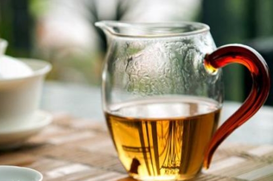 福鼎白茶能長時(shí)間悶泡嗎，老白茶可以悶著喝嗎？