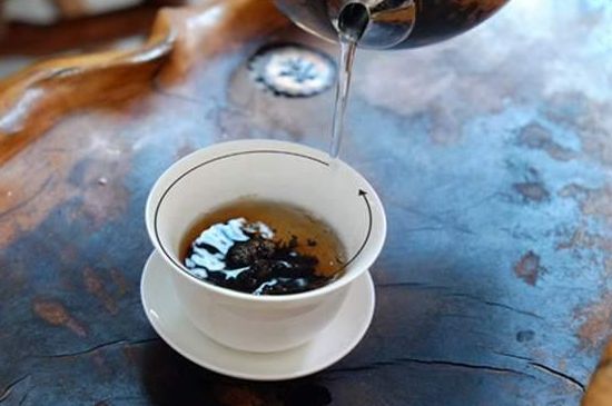 喝茶茶桌上的禮儀有哪些，泡茶待客十大禮儀不可不做！
