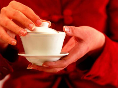 鐵觀音的泡法，水溫100°C最佳第一泡不能喝