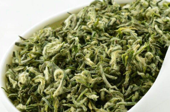 真假碧螺春泡水后區(qū)別，蘇州洞庭碧螺春怎樣鑒別好壞？