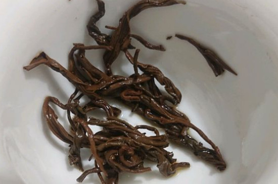 茶葉過期5年了但沒開封，茶葉放久了能喝嗎