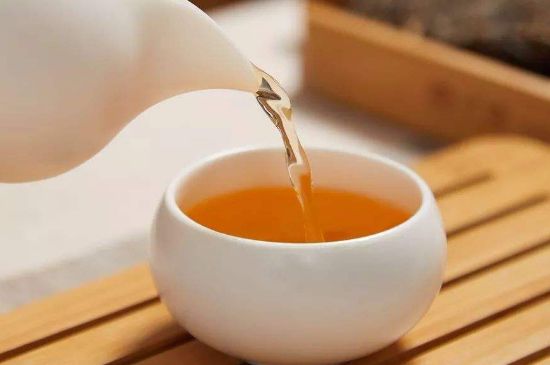 泡好的茶水放冰箱能保存多久，泡好的茶冷藏放多久？