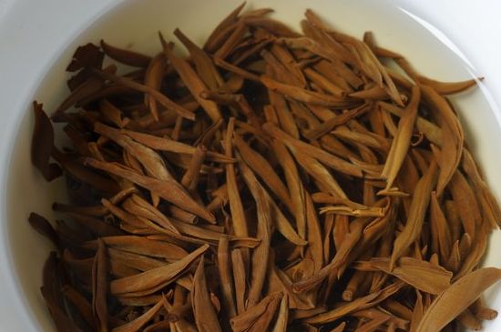 好壞金駿眉圖片對比，怎么挑選金駿眉茶葉