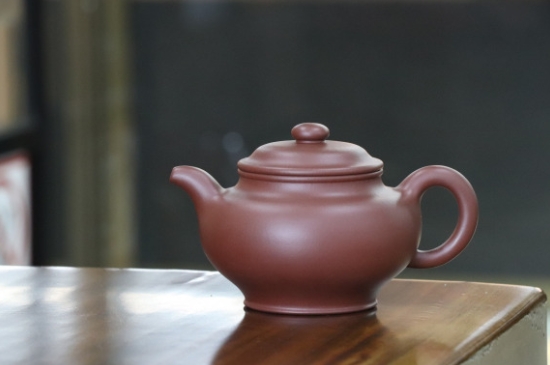 剛買的紫砂壺要怎么開壺養(yǎng)壺，<a href=http://www.gangofyouth.com/chaju/zisha/ target=_blank class=infotextkey>紫砂壺開壺</a>與養(yǎng)壺的方式方法