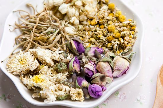 祛濕最有效的泡花茶，濕氣重適合泡什么花茶？