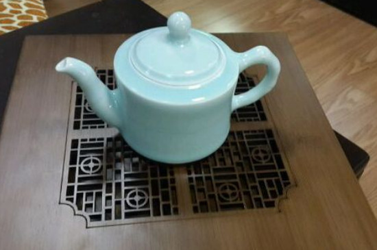 瓷壺適合泡什么茶，瓷器茶具喝什么茶好