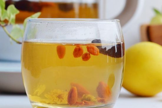 菊花茶的最佳搭配有哪幾樣，菊花茶和什么搭配喝效果好？