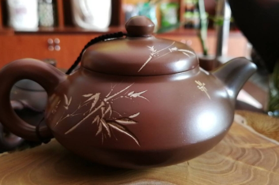 坭興陶主要泡什么茶，廣西坭興陶壺適合泡哪些茶？