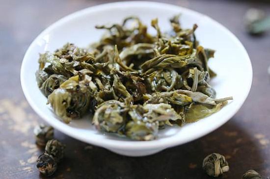 茉莉龍珠泡開后為什么都是梗，茉莉龍珠泡開后什么樣？