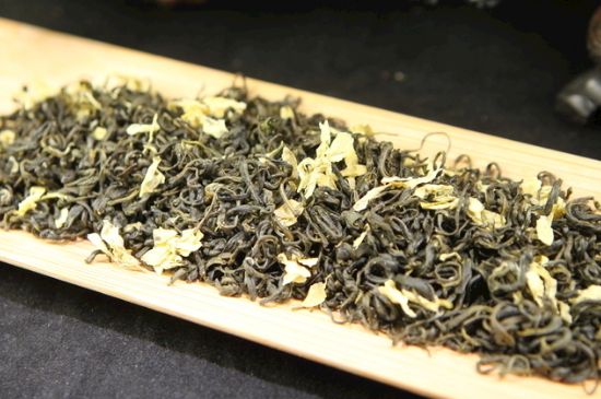 炒花飄雪是什么茶，花茶炒花是什么意思