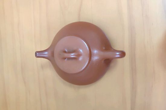 正宗紫砂壺多少錢一套，一套正宗宜興紫砂壺什么價格