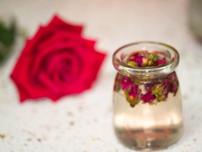玫瑰花茶能豐胸嗎，天然豐胸花茶