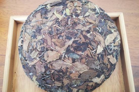 新舊白茶怎么區(qū)分，怎么分辨白茶是新還是舊