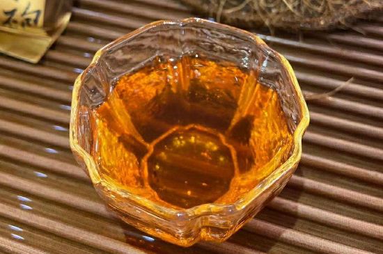 武夷巖茶大紅袍，喝起來是什么味道？