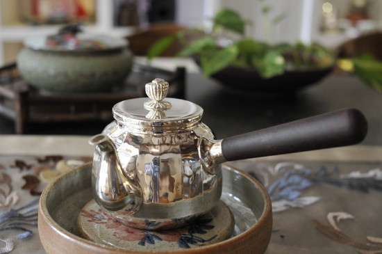 黑茶用什么壺煮最好，黑茶用什么煮效果好？