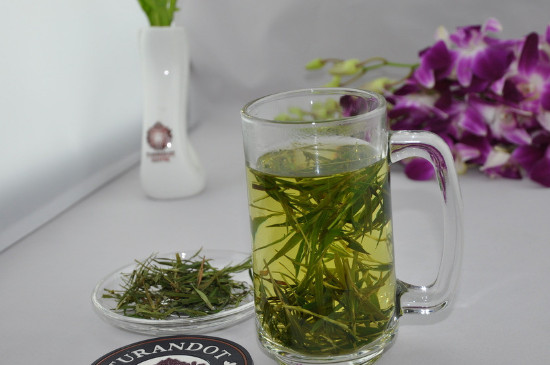 竹葉青茶泡不立起來怎么回事，竹葉青茶怎么泡立起來
