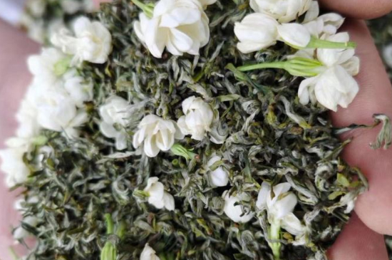 什么茶葉喝起來超級香，什么茶泡出來滿屋濃香?